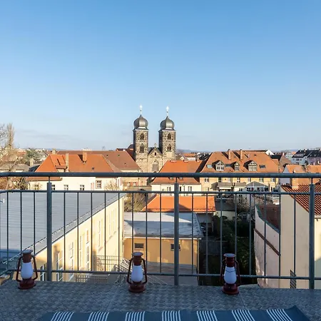 아파트 Sevenhills Charmantes Dachgeschoss, Balkon, Bahnhofsnaehe