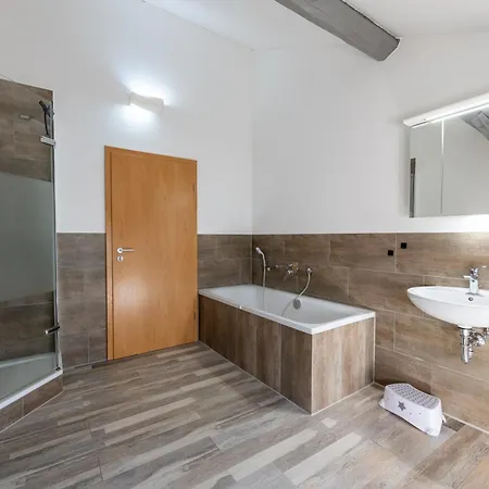 Apartment Sevenhills Charmantes Dachgeschoss, Balkon, Bahnhofsnaehe, Klimaanlage Bamberg