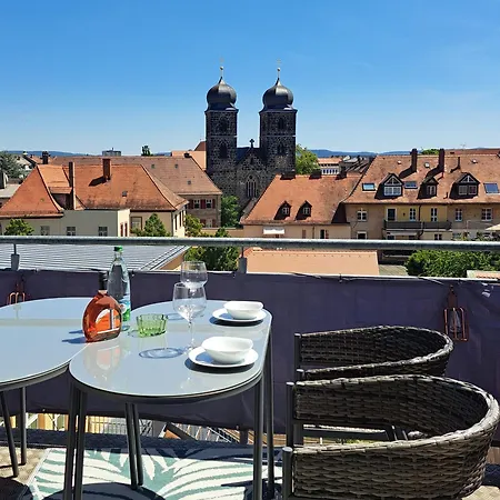 Apartment Sevenhills Charmantes Dachgeschoss, Balkon, Bahnhofsnaehe, Klimaanlage