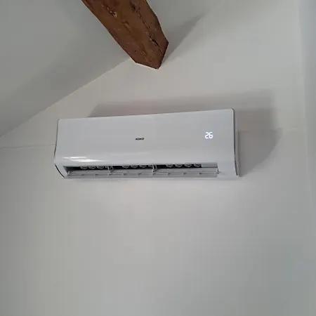 Sevenhills Charmantes Dachgeschoss, Balkon, Bahnhofsnaehe, Klimaanlage * Bamberg